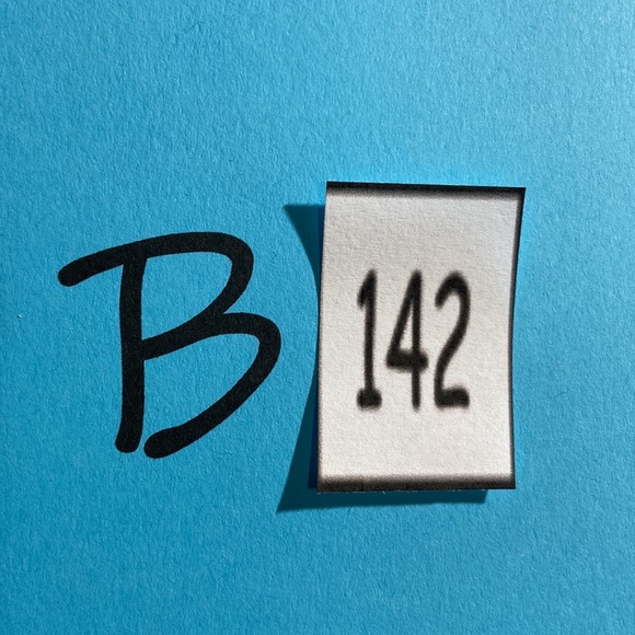 Columbia Sportswear Company Button Down Red White & Blue Big Check. XXL. - Picture 7 of 7